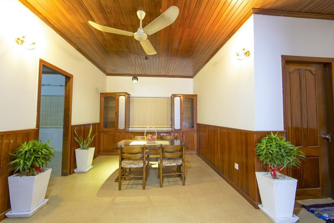 Alis' House Hostel Siem Reap Buitenkant foto
