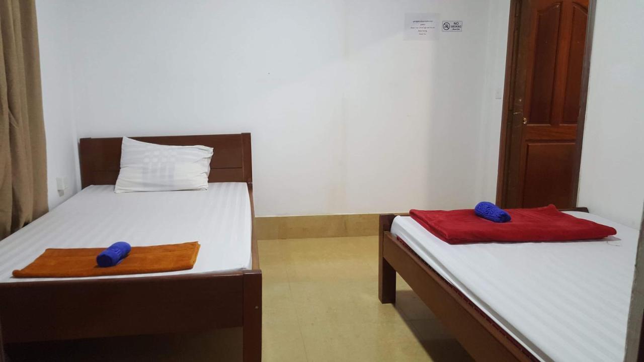 Alis' House Hostel Siem Reap Buitenkant foto